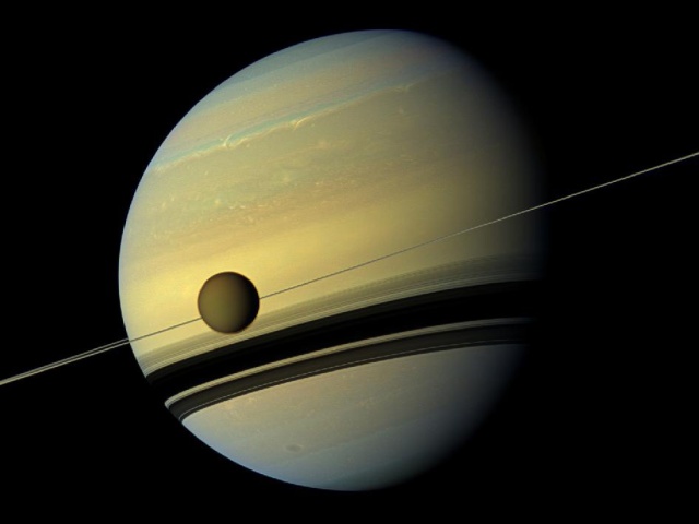 Saturno con_titano